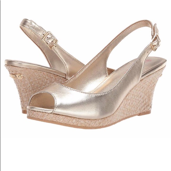 Lilly Pulitzer Shoes - Lily Pulitzer Gigi Wedge Sandal 8 gold metallic